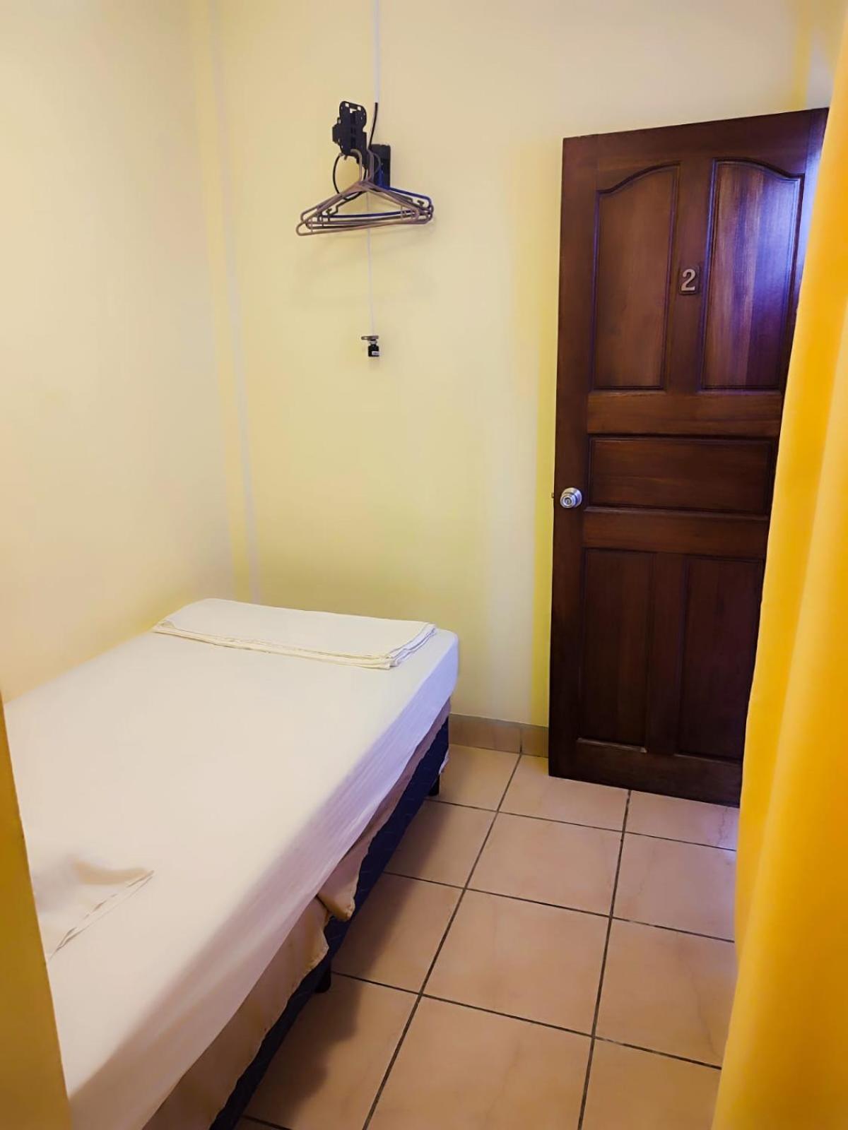 Hostel Tropical And Coworking Сан-Хуан-дель-Сур Экстерьер фото